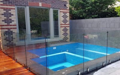 به کارگیری نرده جلوی پارتیشن شیشه 2 ای